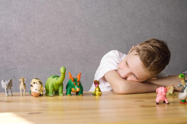 Jouet avec des animaux pour apprendre